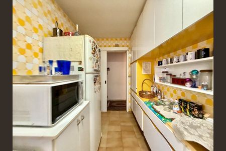 Apartamento à venda com 98m², 2 quartos e 1 vaga
