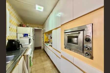 Apartamento à venda com 98m², 2 quartos e 1 vaga