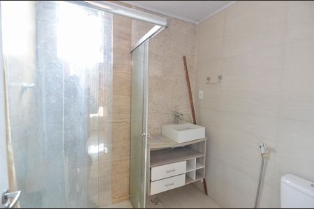 Casa à venda com 229m², 5 quartos e 1 vaga Casa à venda com 229m², 5 quartos e 1 vagaBanheiro 2