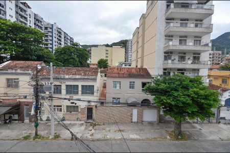 Casa à venda com 229m², 5 quartos e 1 vaga Casa à venda com 229m², 5 quartos e 1 vagaQuarto 4