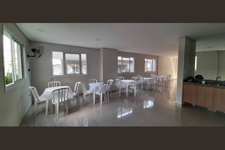 Apartamento à venda com 49m², 2 quartos e 1 vaga Apartamento à venda com 49m², 2 quartos e 1 vagaÁrea comum - Salão de Festas