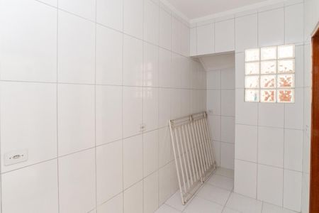 Casa de condomínio à venda com 54m², 2 quartos e 1 vagaCozinha e Área de Serviço