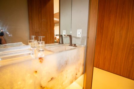 Apartamento para alugar com 213m², 3 quartos e 3 vagasLavabo