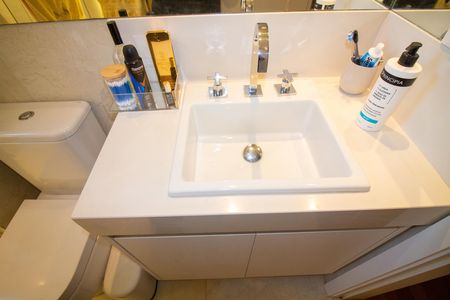 Apartamento para alugar com 213m², 3 quartos e 3 vagasBanheiro da Suíte 3 - Senhor
