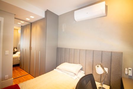 Apartamento para alugar com 213m², 3 quartos e 3 vagasSuíte 2