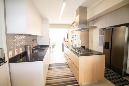 Apartamento para alugar com 213m², 3 quartos e 3 vagasCozinha