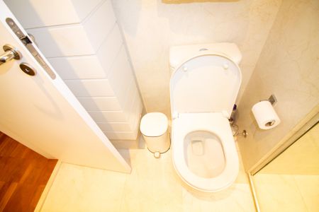 Apartamento para alugar com 213m², 3 quartos e 3 vagasBanheiro da Suíte 3 - Senhora