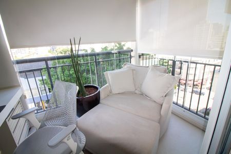 Apartamento para alugar com 213m², 3 quartos e 3 vagasSuíte 3 - Varanda