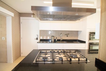 Apartamento para alugar com 213m², 3 quartos e 3 vagasCozinha