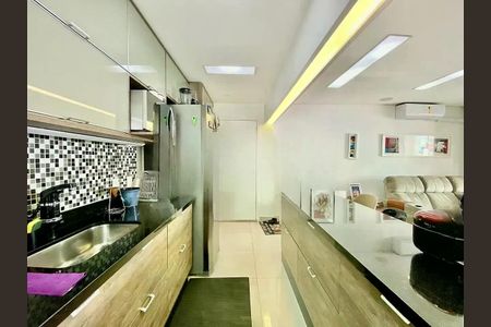 Apartamento à venda com 77m², 3 quartos e 2 vagas