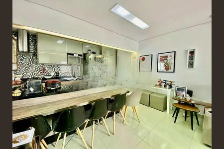 Apartamento à venda com 77m², 3 quartos e 2 vagas