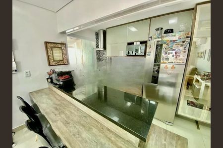 Apartamento à venda com 77m², 3 quartos e 2 vagas
