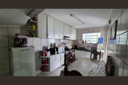 Casa à venda com 3 quartos, 150m² em Rio Pequeno, São Paulo