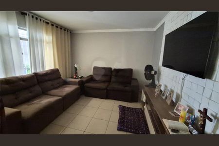 Casa à venda com 3 quartos, 150m² em Rio Pequeno, São Paulo