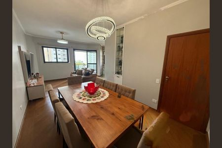 Apartamento à venda com 132m², 3 quartos e 4 vagas