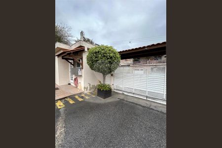 Casa à venda com 62m², 2 quartos e 1 vaga