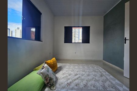 Casa para alugar com 60m², 2 quartos e sem vaga