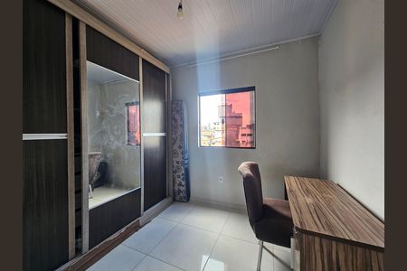 Casa para alugar com 60m², 2 quartos e sem vaga