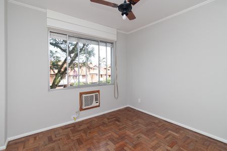 Quarto 1 de apartamento para alugar com 2 quartos, 47m² em Tristeza, Porto Alegre