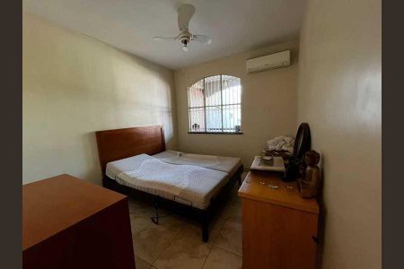 Casa de condomínio à venda com 273m², 3 quartos e 2 vagas