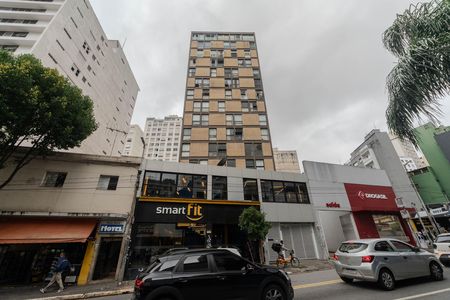 Studio à venda com 69m², 2 quartos e sem vaga Studio à venda com 69m², 2 quartos e sem vagaFachada