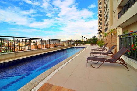 Apartamento à venda com 64m², 2 quartos e 1 vagaÁrea comum - Piscina