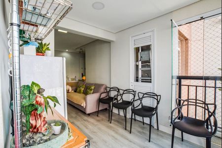 Apartamento à venda com 64m², 2 quartos e 1 vaga Apartamento à venda com 64m², 2 quartos e 1 vagaVaranda da Sala