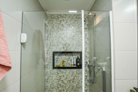 Apartamento à venda com 64m², 2 quartos e 1 vaga Apartamento à venda com 64m², 2 quartos e 1 vagaBanheiro Social