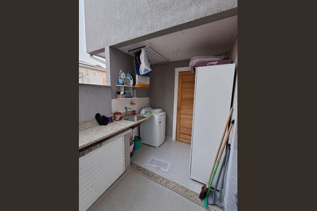 Casa à venda com 94m², 3 quartos e sem vaga