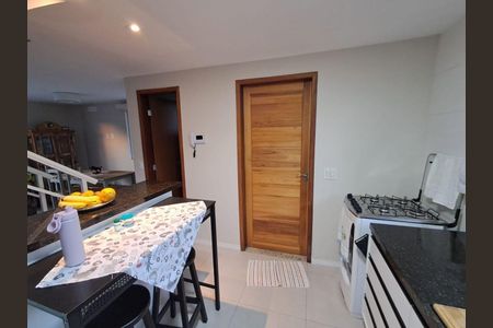 Casa à venda com 3 quartos, 94m² em Itaipu, Niterói