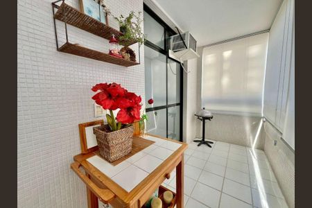 Apartamento à venda com 90m², 2 quartos e 1 vaga