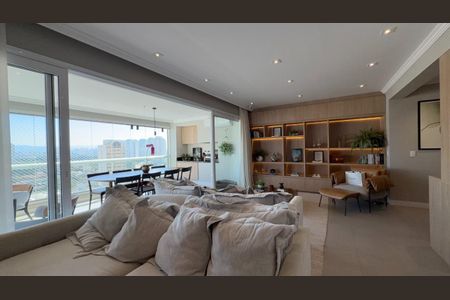 Apartamento à venda com 3 quartos, 134m² em Vila Romana, São Paulo