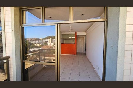Apartamento à venda com 50m², 1 quarto e 1 vaga