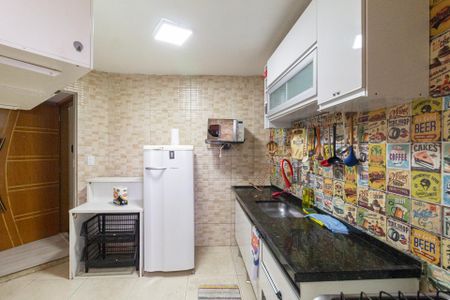 Apartamento à venda com 56m², 2 quartos e 1 vaga Apartamento à venda com 56m², 2 quartos e 1 vagaCozinha e área de serviço
