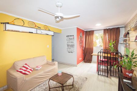 Apartamento à venda com 56m², 2 quartos e 1 vaga Apartamento à venda com 56m², 2 quartos e 1 vagaSala