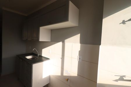 Cozinha de apartamento para alugar com 2 quartos, 43m² em Chácaras Pedro Corrêa de Carvalho, Ribeirão Preto