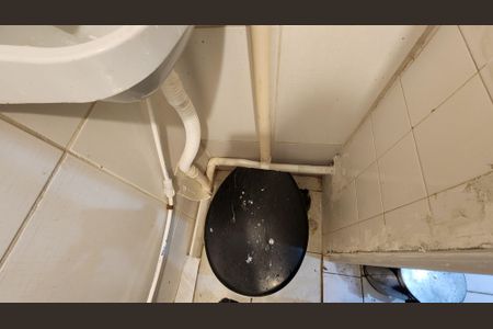 Banheiro  de kitnet/studio para alugar com 1 quarto, 30m² em Centro, Salvador