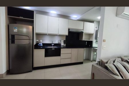 Apartamento à venda com 77m², 2 quartos e 2 vagas