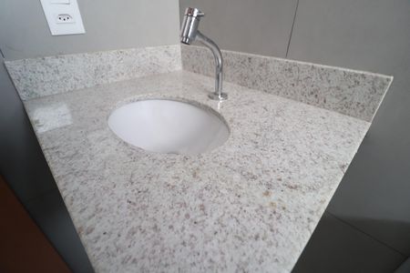 Apartamento para alugar com 92m², 3 quartos e 2 vagasBanheiro do Quarto 1