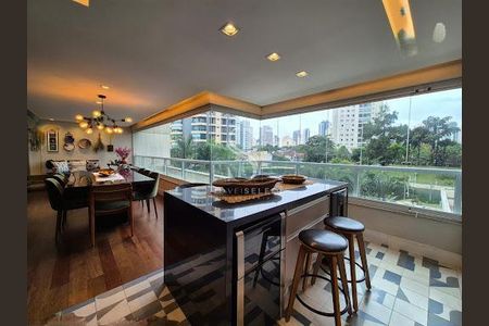 Apartamento à venda com 189m², 3 quartos e 3 vagas