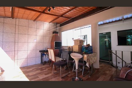 Casa para alugar com 70m², 1 quarto e 1 vaga