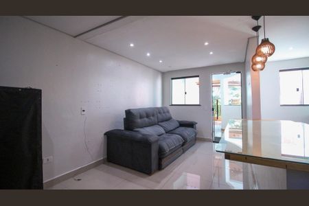 Casa para alugar com 1 quarto, 70m² em Cidade Satelite Santa Barbara, São Paulo