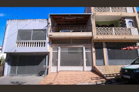 Casa para alugar com 120m², 2 quartos e 1 vaga