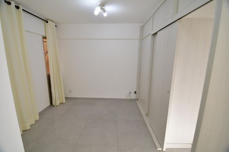 Sala de apartamento para alugar com 1 quarto, 40m² em Centro, Campinas