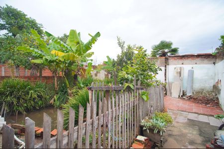 Casa para alugar com 77m², 2 quartos e 1 vagaQuintal