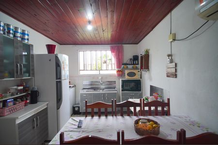 Casa para alugar com 77m², 2 quartos e 1 vagaCozinha