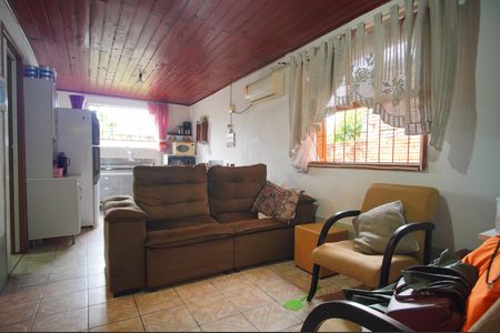 Sala de casa à venda com 2 quartos, 77m² em Feitoria Seller, São Leopoldo