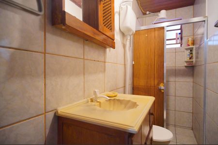 Casa para alugar com 77m², 2 quartos e 1 vagaBanheiro