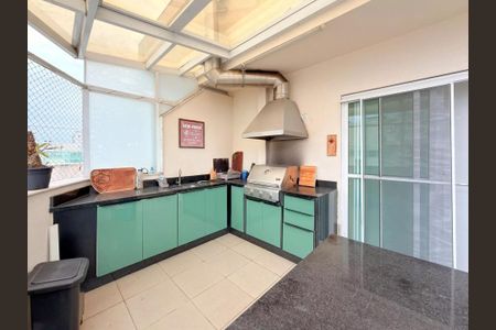 Apartamento à venda com 196m², 3 quartos e 2 vagas