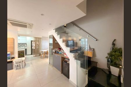 Apartamento à venda com 196m², 3 quartos e 2 vagas